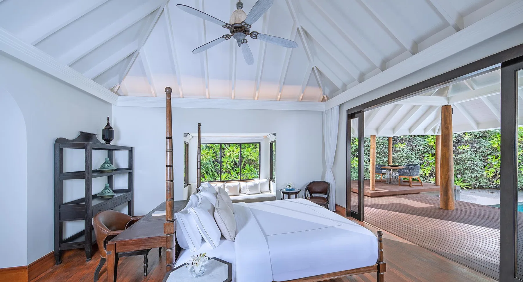 Anantara Kihavah Maldives Villas — Пляжная вилла с бассейном