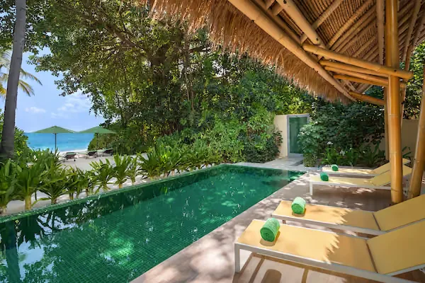 Emerald Maldives Resort & Spa — Семейная пляжная вилла